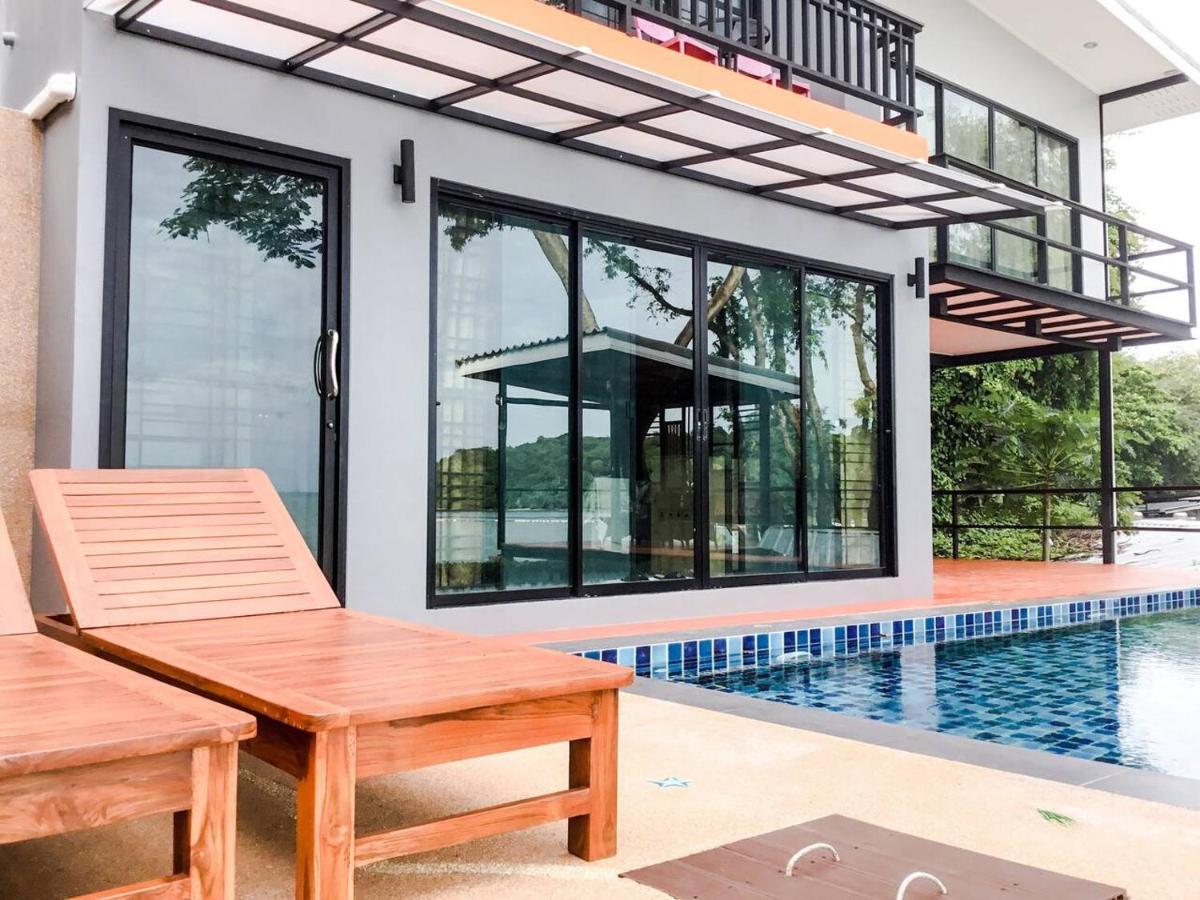 Koh Sirey Beachfront Pool Villa Phuket Kültér fotó