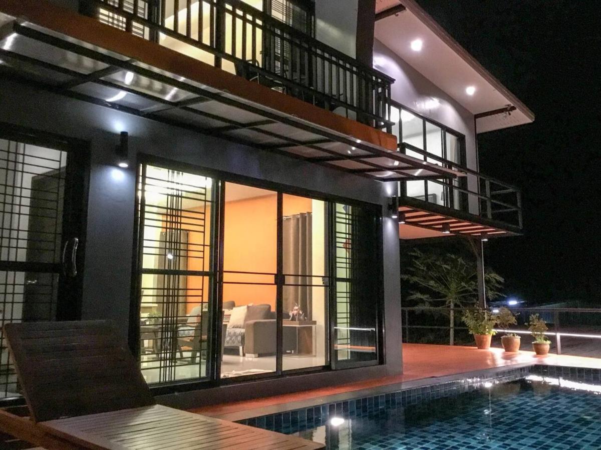 Koh Sirey Beachfront Pool Villa Phuket Kültér fotó